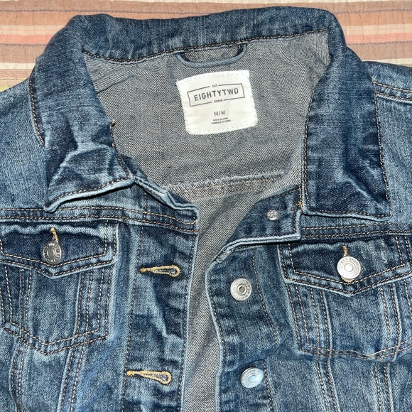 Eightytwo Jean Jacket - Picture 2 of 4